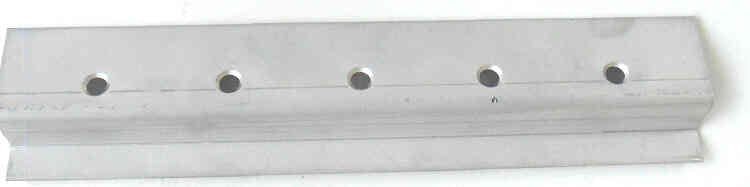 LOW RISE 'Z' BRACKET, 8 INCH, 1/2 OFFSET, 3/16 STEEL WITH SCREWS