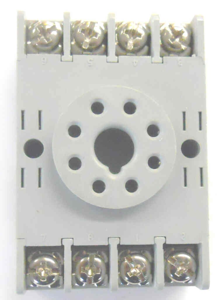 BASE, TIMER OR RELAY, 8 PIN OCTAL IDEC # SR2P-05