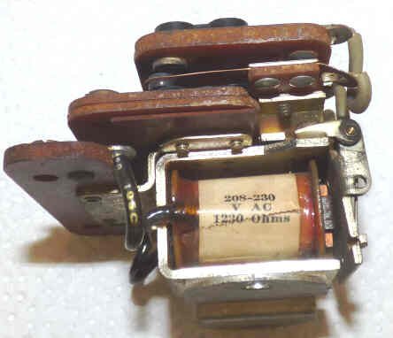 RELAY, 3PDT, 208-230 VAC, 1230 OHM COIL AEMCO # 83-6113