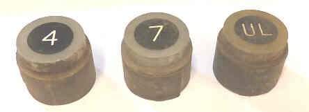 BUTTON, 1 1/8 X 1/4 TOP, 1 1/4 X 3/4 BASE VINTAGE