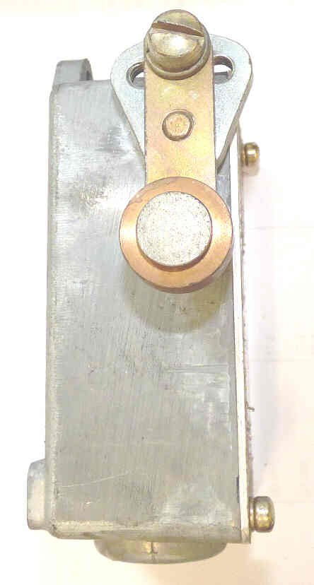 SWITCH, LIMIT, ROLLER LEVER LEFT SIDE G-E # CR9440LS415P