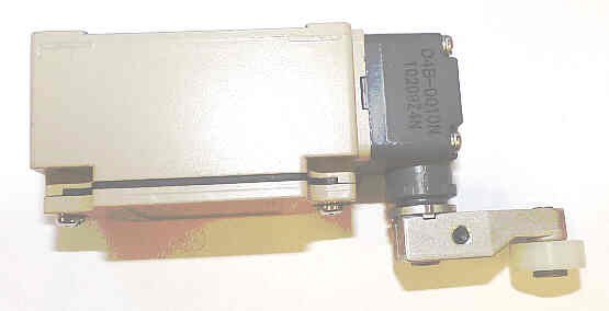 SWITCH, SAFETY LIMIT, SPDT, 125 VAC, 10 AMP, OMRON # D4B-3111N