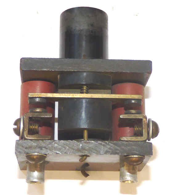BUTTON, ASSEMBLY, RED, MARKED CLOSECURTIS #