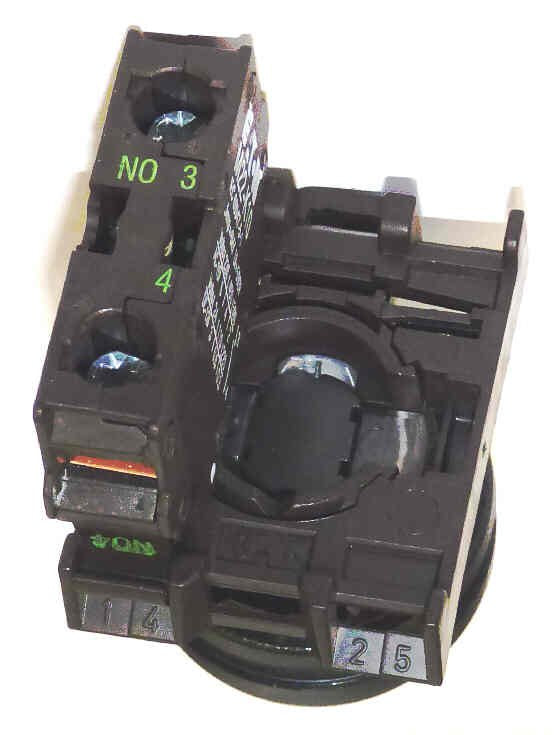PUSHBUTTON, BLUE, MARKED ENABLE, N.O. CONTACT EATON CUTLER HAMMER