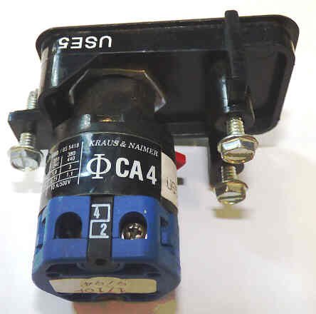SWITCH, KEYED, ON-OFF, BUTTON CUT-OUT MARKED 3 KEY # USE5