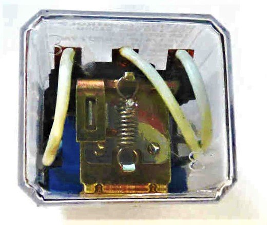 RELAY, 3PDT, 120 VAC 1850 OHM COIL, 5 AMP DELTROL # 20325-84