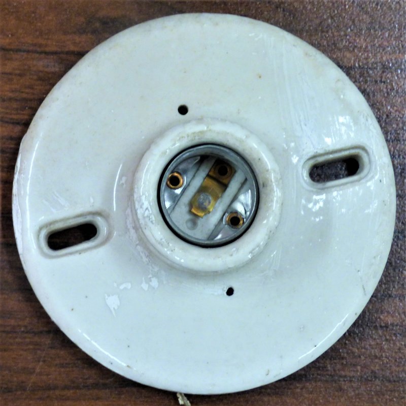 BASE, PORCELAIN, STANDARD BULB, BACK WIRED MEP-LB100