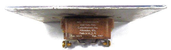 STATION, HALL, 3 POINT BUTTON, VINTAGE, AS SHOWN