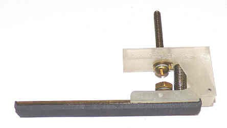 SWITCH, BRUSH, SELECTOR, CARBON INSULATED, POSITION INDICATOR 3 1/2 LONG