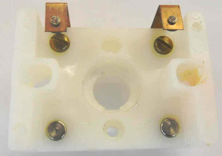BUTTON, MONITOR, BASE WITH 2 N.O. / 2 N.C. CONTACTS, AS SHOWN