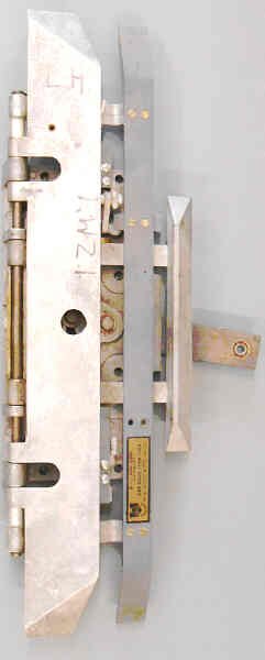 CLUTCH, WITH RESTRICTOR, LEFT HAND GAL TYPE LWZ-1 GAL # CLU3-0006L