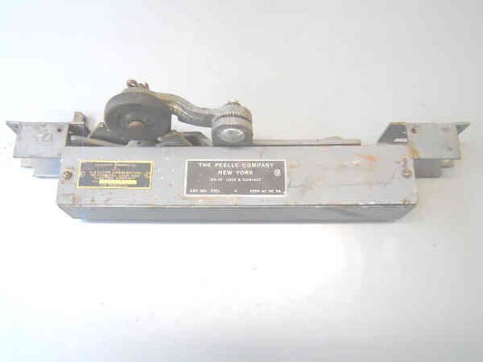 LOCK & CONTACT, LH  PEELLE # 2305
