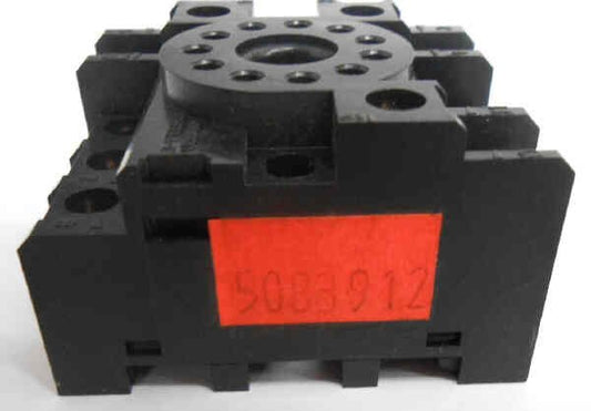 RELAY, BASE, OCTAL, 11 PIN OMRON P3GA-11