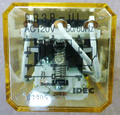 IDEC 3PDT RELAY, KUP BASE, 120 VAC, NEON IDEC # RR3B-ULC AC120