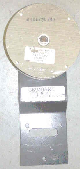 SPIRATOR WITH OFFSET BRACKET COMPLETE AS SHOWN OTIS B6940AN1