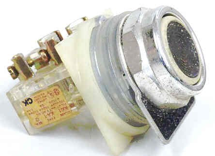 SWITCH, PUSHBUTTON, BLACK, PANEL MOUNT, 1 N.O./ 1 N.C. CONTACT SQ D # KN-200