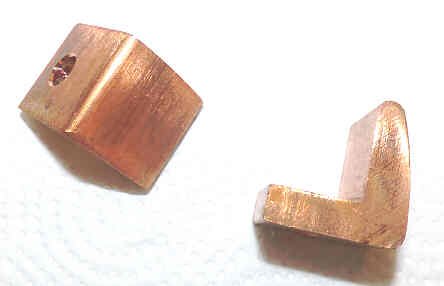 CONTACT. COPPER, ANGLE, 1 X 1 1/8 X 1 3/16, 5/16 HOLE. DOVER # DC9G