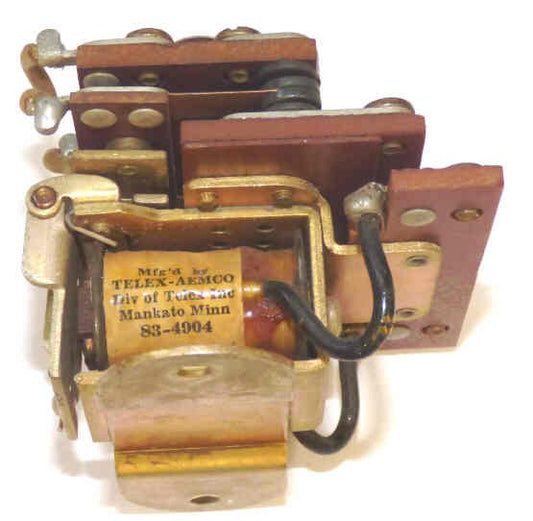 RELAY, 3PDT, 208-230 VAC, 1230 OHM COIL AEMCO # 83-4904