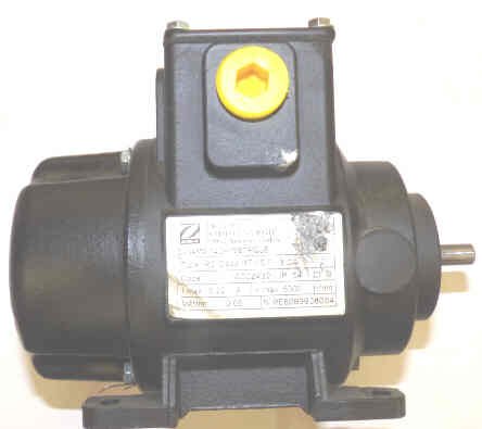 TACHOMETER, TYPE RE 0444 RT IS0-05 CA 6000TR/MM
