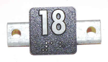 PLATE, BRAILLE, STUD WITH FIXING BAR, 1 1/4 SQUARE MARKED 18