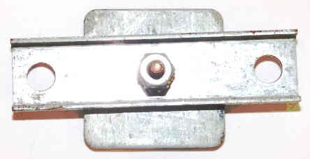 PLATE, BRAILLE, STUD WITH FIXING BAR, 1 1/4 SQUARE MARKED 18
