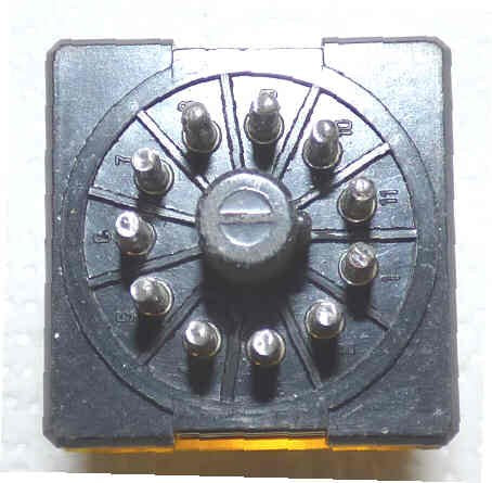 RELAY,  DPDT, LATCHING, 240 VAC, 11 PIN OCTAL BASE IDEC # RR2KP-UAC240V