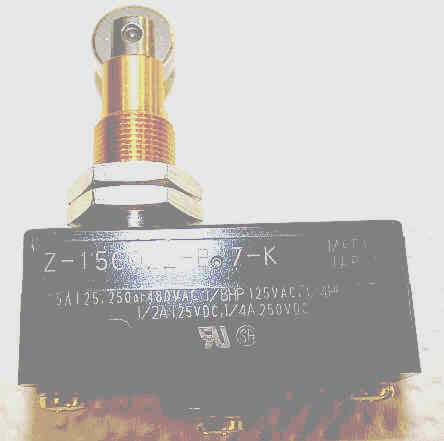 SWITCH, MICRO, SPDT, ROLLER ACTUATED OMRON # Z-15G022-B-7-K
