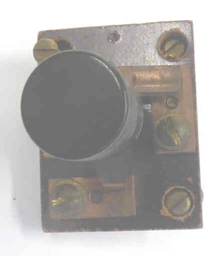 ASSEMBLY, BUTTON, BLACK, 3/4 DIAMETER, WITH BASE & CONTACTS VINTAGE