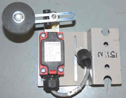 SWITCH, LIMIT, HOISTWAY WITH OFFSET BRACKET, UNIVERSAL FOR NEW OR MODERNIZATION