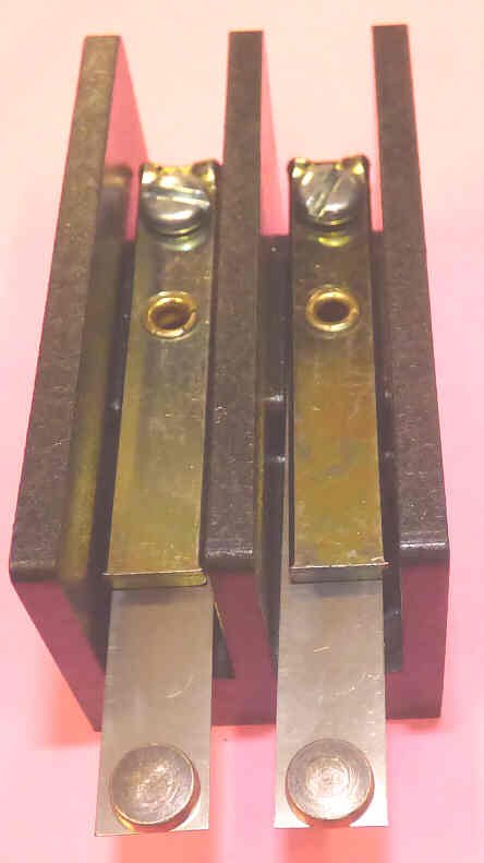 CONTACT, BLOCK, ASSEMBLY RH/LH BLACK BASE DOVER # 9838521