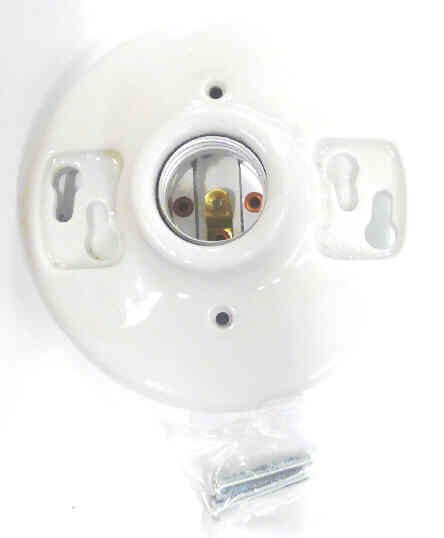 LAMPHOLDER, MOUNTS TO 4 OR 3 1/4 BOXES LEVITON # 9875