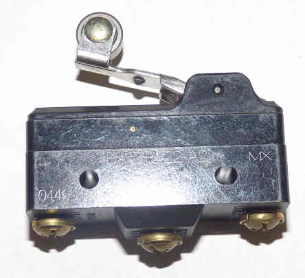 SWITCH, MICRO, SPDT, 20 AMP, ROLLER ACTUATED MICROSWITCH # BA-2RV22-A2
