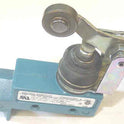 SWITCH, MICRO, SPDT, TOP PLUNGER ACTUATED MICROSWITCH # BZE6-2RN2
