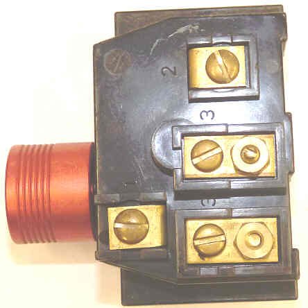 SWITCH, STOP, WITH AUX CONTACTS, 1 DIA. ALUMINUM BUTTON,  OTIS # 7014A1