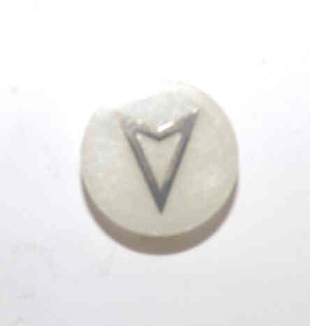 INSERT, BUTTON, 7/8 DIA., WHITE, MARKED ARROW IN BLACK ARMOR # 11133-01
