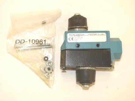 SWITCH, MICRO, SPDT, TOP PLUNGER ACTUATED MICROSWITCH # BZE6-RNX1