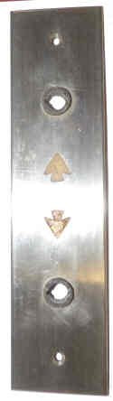 PLATE, COVER, HALL, INTERMEDIATE, STAINLESS STEEL, WITH ARROWS