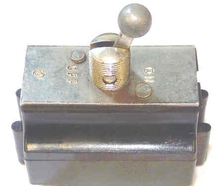 SWITCH, TOGGLE, RUN/STOP FOR TOP OF CAR CONTROL ARMOR # 11839-01