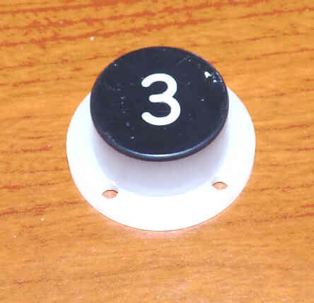 BUTTON, ELEMENT, BLACK, ENGRAVED # 3 IN WHITE GAL # PB1-0216N