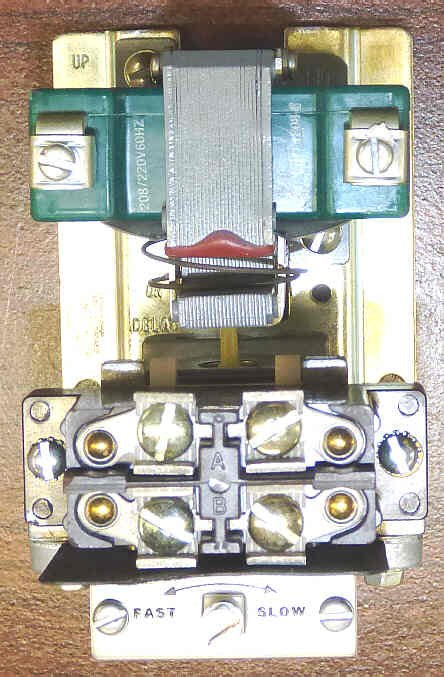 TIMER, PNEUMATIC, 120VAC, ON DELAY, 1 N.O./ 1 N.C CUTLER-HAMMER # D80NE1B
