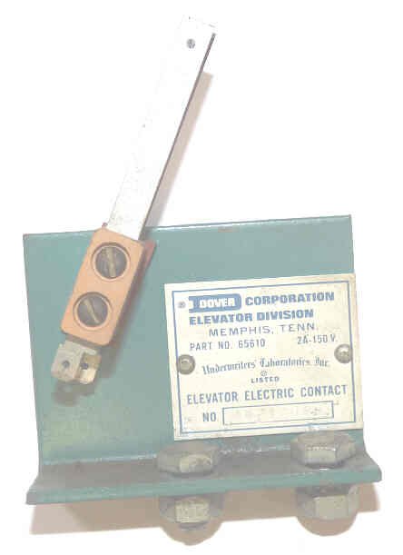 BRACKET WITH CONTACT, GATE SWITCH, DC-68 MARK II DOVER # 9772637
