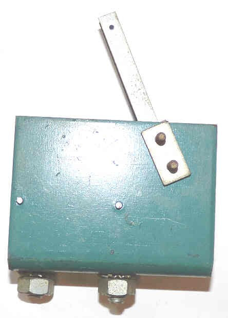 BRACKET WITH CONTACT, GATE SWITCH, DC-68 MARK II DOVER # 9772637