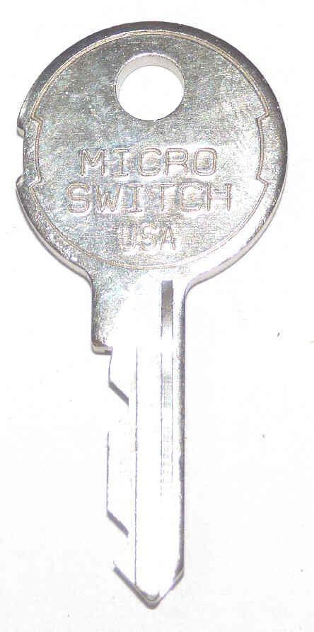KEY, NEW STYLE, USED ON MICRO SWITCH KEYED SWITCHES MARKED DM23 107