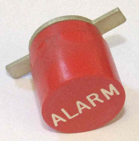 BUTTON, RED, ENGRAVED ALARM IN WHITE