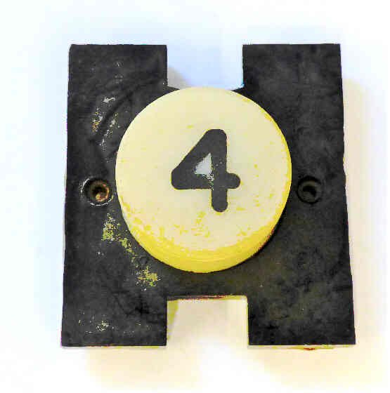 PRESSEL, BUTTON, MONITOR, WITH CONTACTS, WHITE, VERTICAL MARK #4  IN BLACK