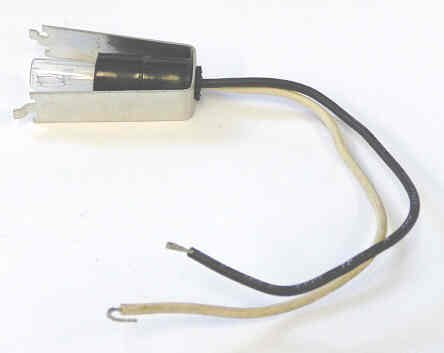 HOLDER, MINIATURE BAYONET BULBS WITH PIGTAILS PTL