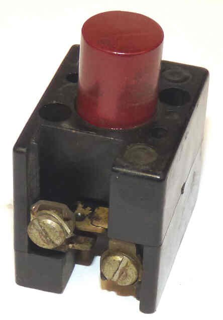 BUTTON, BLANK, RED, 5/8 X 3/4 TOP, 2 N.C CONTACTS, AH & H # 27900 B8R
