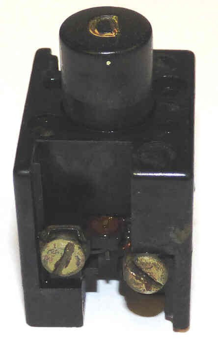 BUTTON, BLACK, D 5/8 X 3/4 TOP, 4 N.O. CONTACTS, AH & H # 27900 B7C
