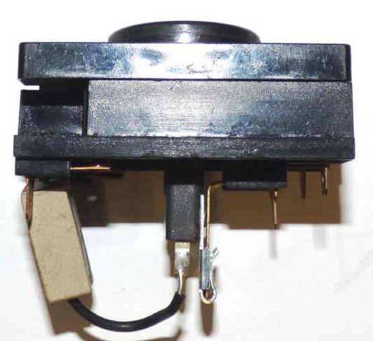 PUSHBUTTON, COMPLETE, 2 NORMALLY OPEN CONTACTS ARROW DOVER # 9836640