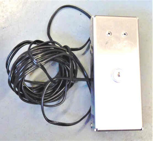 DEVICE, UNLOCKING, MANUAL DOORS PEELLE # 2380N1